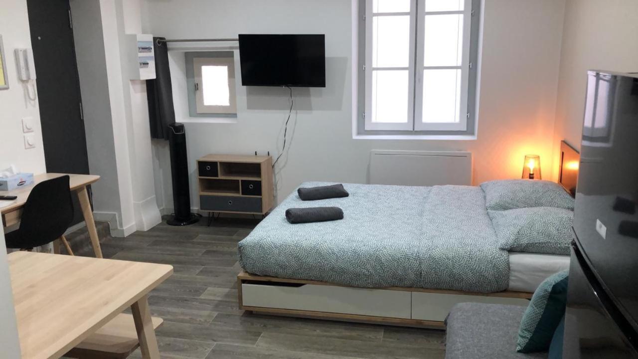 Jolis Appartements Au Coeur De Clermont Ferrand - Proche Jaude - Wifi Et Netflix Ngoại thất bức ảnh